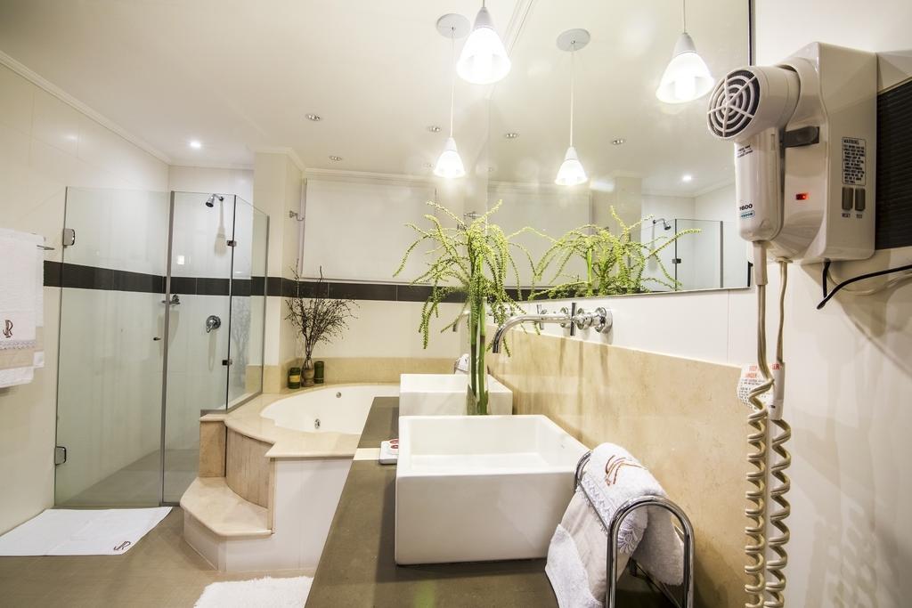 Jr Hotel